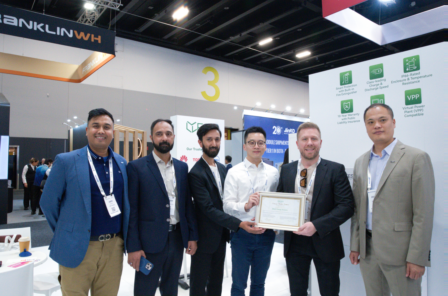 ESYsunhome representatives with Smart Energy Answers at Smart Energy 2026